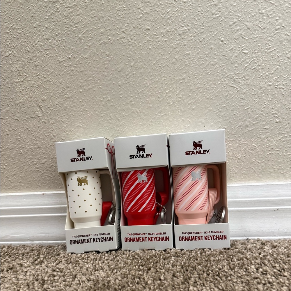 Stanley White and Gold Ornament Keychain